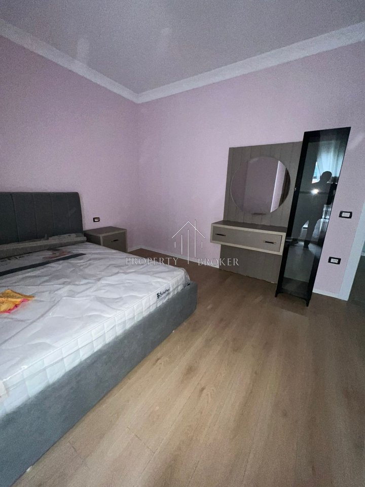 Jepet me qera apartament 1+1+🅿️ Kompleksi Ndregjoni!