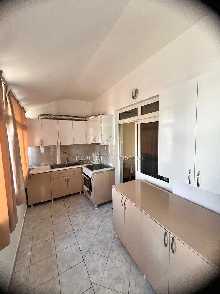 An apartment 2+1 for rent is available in Don Bosko.