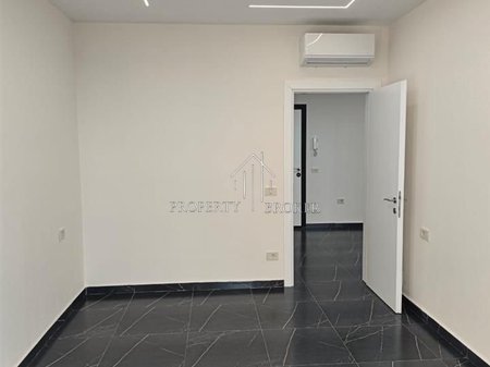 Affittasi appartamento ideale per ufficio/studio, presso Golden Tower Resident!