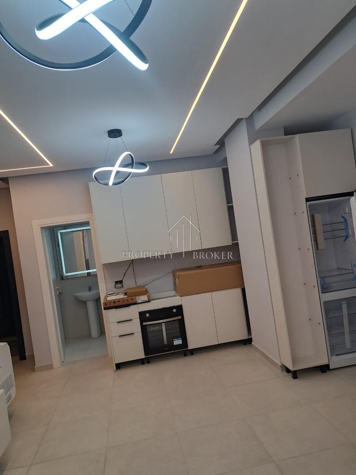 Jepet me qera apartament 2+1 Rruga 5 Maj