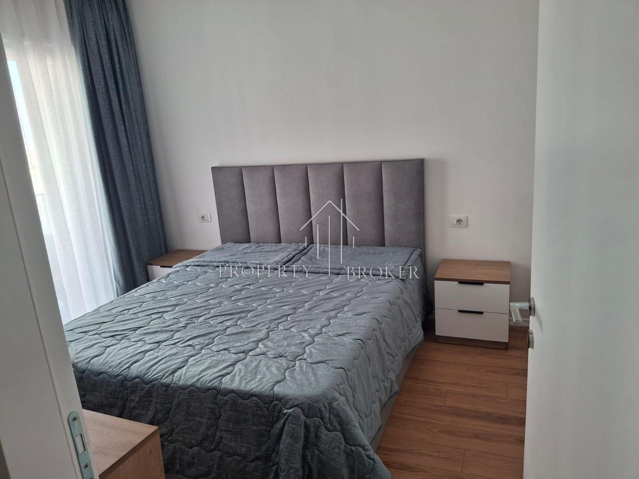 Jepet me qera apartamenti 1+1+🅿️ te Univers City