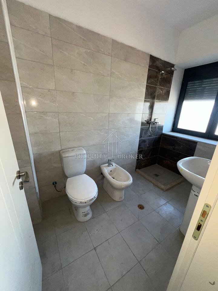 Shitet apartamenti 3+1+2+2 tek Vega,Casa Italia!