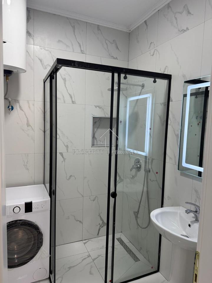 Shitet apartament 1+1 i investuar Kompleksi Urban Gata Astir!