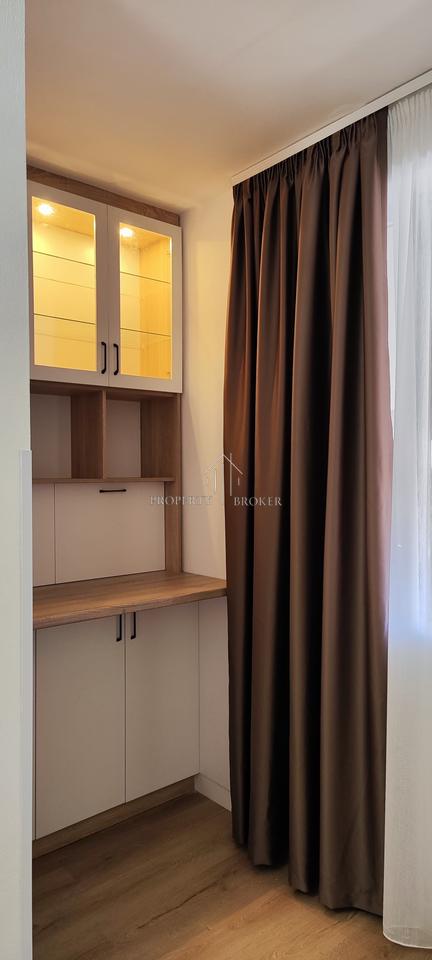 Jepet me qera apartamenti 1+1 te Rruga e Kavajes