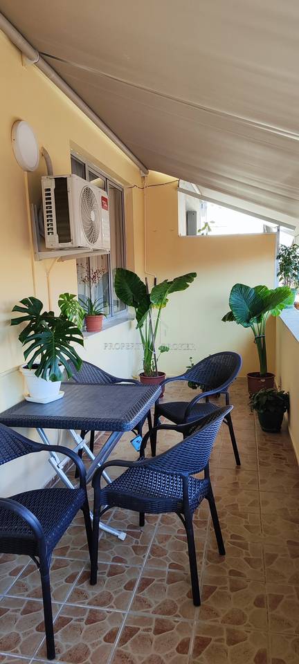 Jepet me qera apartamenti 1+1 te Rruga e Kavajes