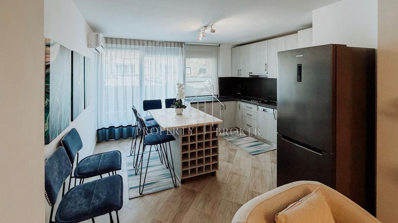 Jepet me qera apartament 2+1 ne Myslym Shyr!