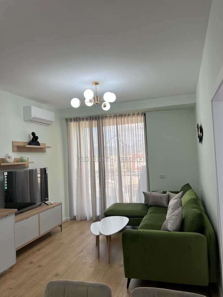 Shitet apartament  2+1 tek Golden Tower, Rr Mine Peza!