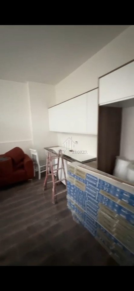 Shitet apartamenti 1+1  tek  Kompeksi Riviera,Fresk!