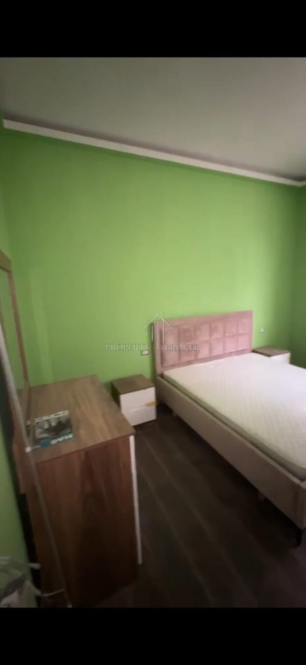 Shitet apartamenti 1+1  tek  Kompeksi Riviera,Fresk!