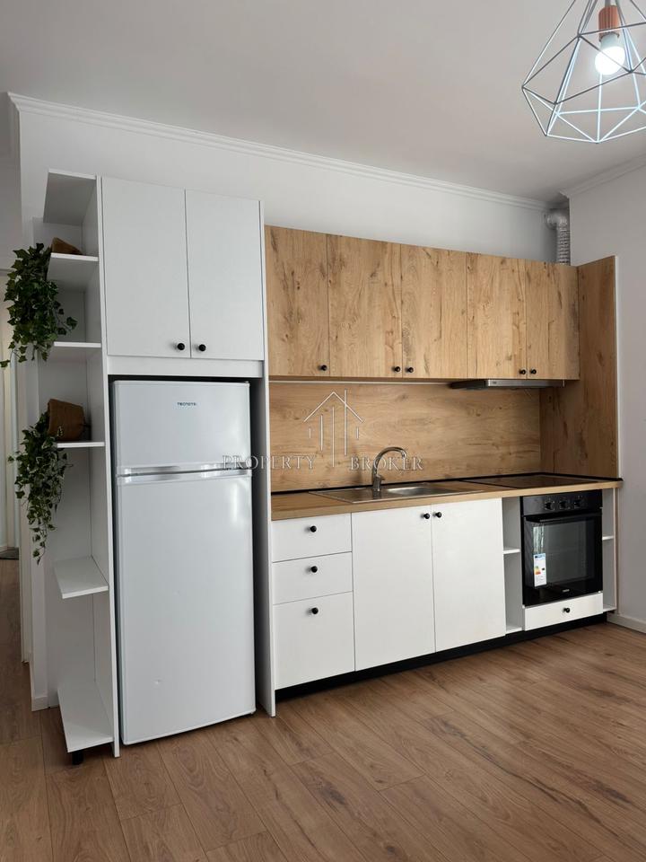 Jepet me qera apartmenti 1+1 te Prokuroria Tiranes