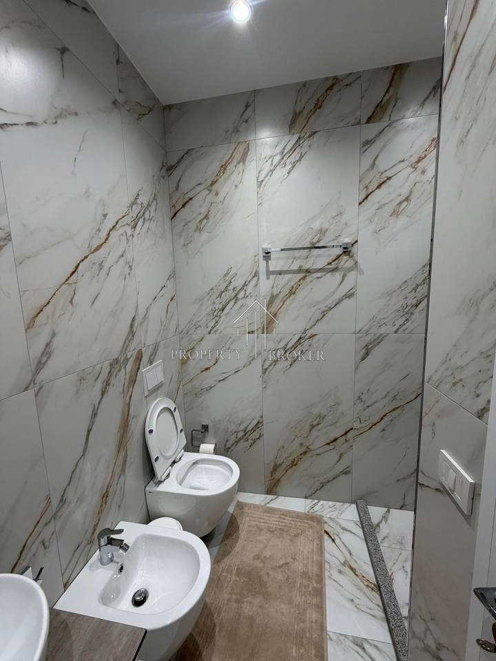 A 2+1 apartment for rent at Golden Tower, Mine Peza!