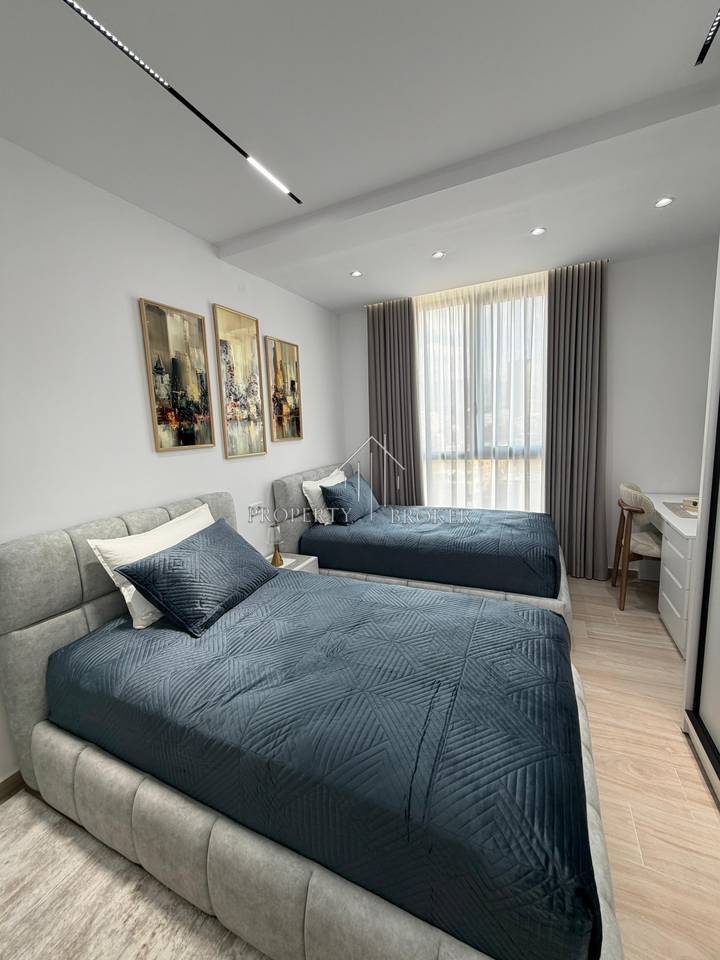 A 2+1 apartment for rent at Golden Tower, Mine Peza!