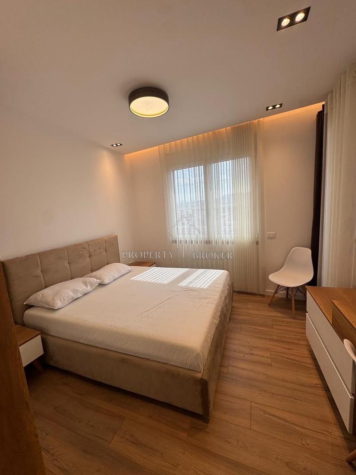 Jepet me qera apartament 1+1+post parkimi tek Kompleksi Deliorgj!
