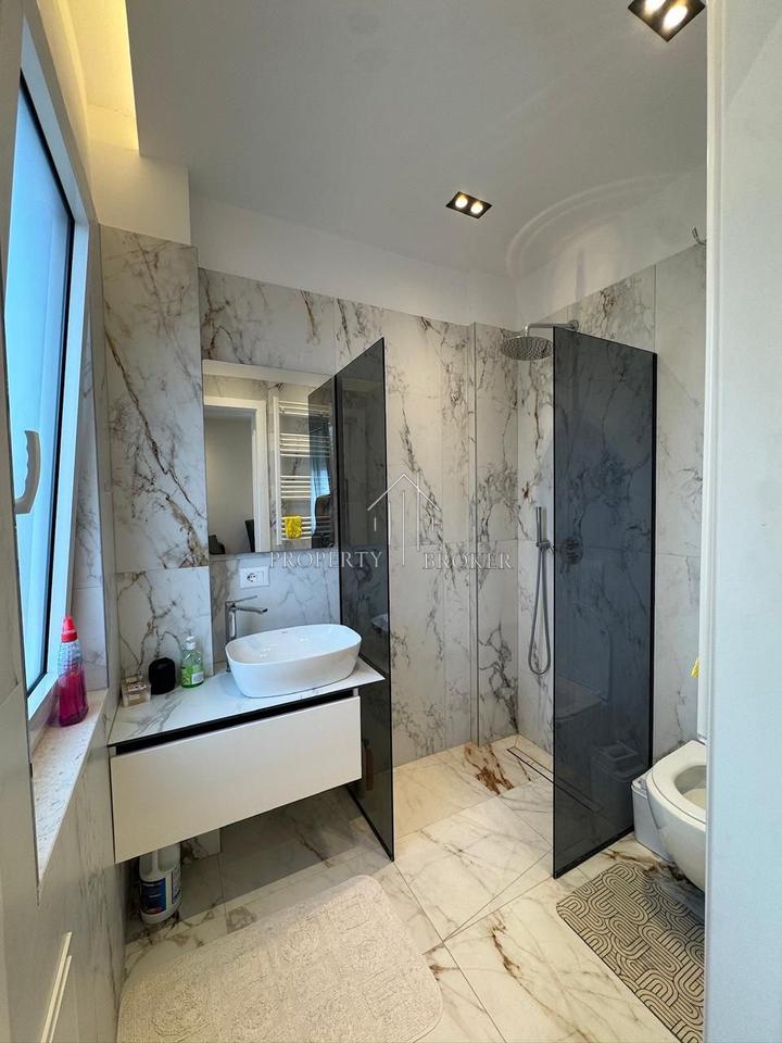 Jepet me qera apartament 1+1+post parkimi tek Kompleksi Deliorgj!