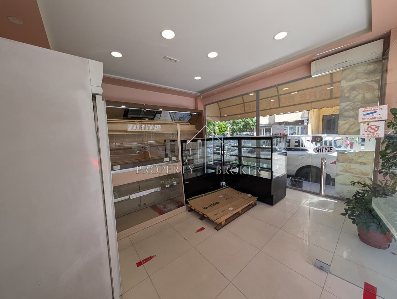 For sale: bakery space + business, at Blloku Gintash, Laprak! 
⚠️OPPORTUNITY⚠️