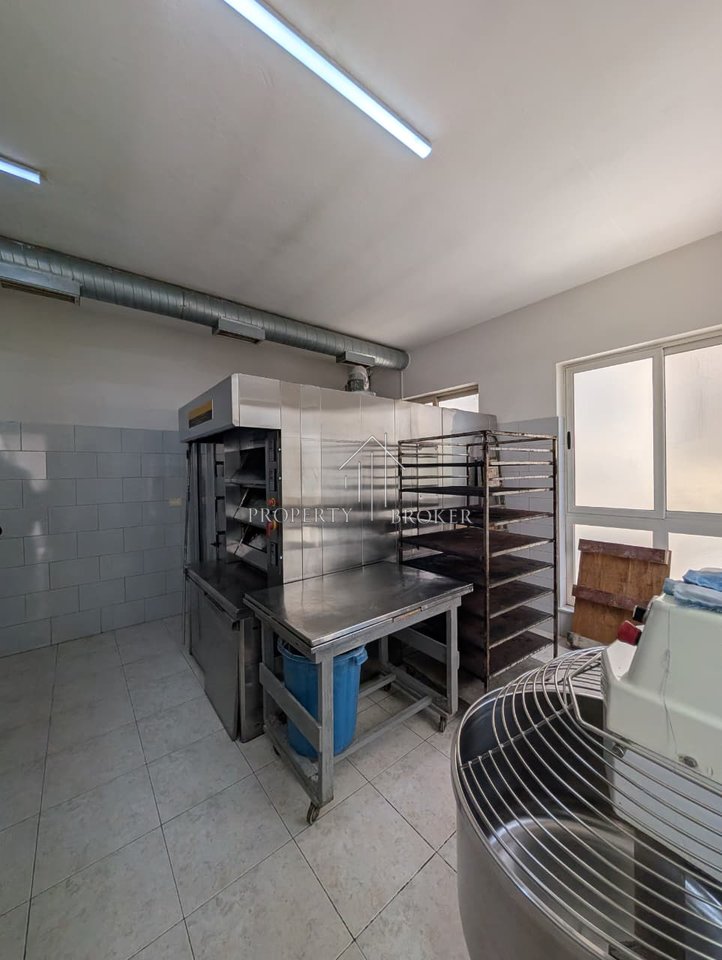 For sale: bakery space + business, at Blloku Gintash, Laprak! 
⚠️OPPORTUNITY⚠️