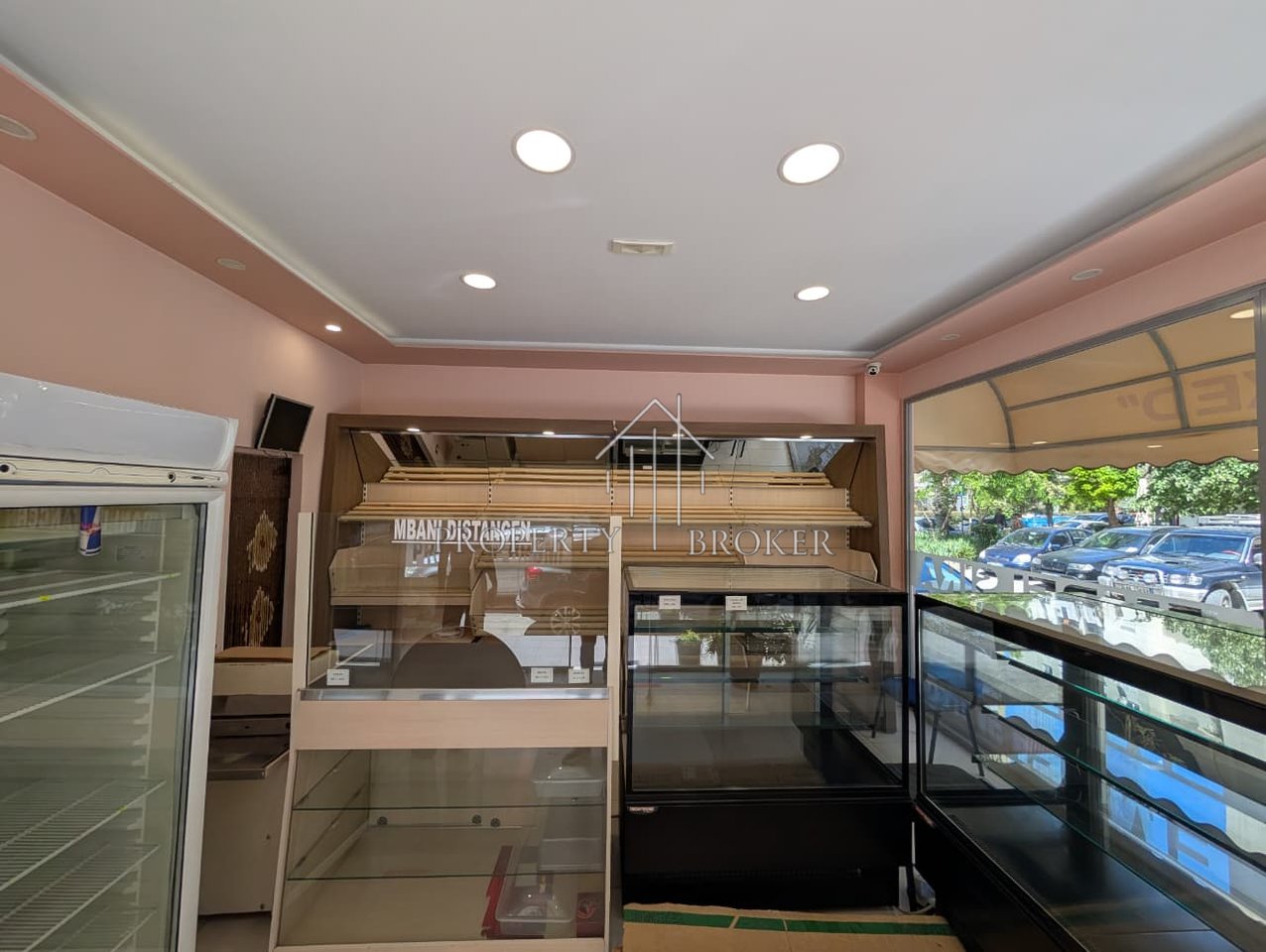 For sale: bakery space + business, at Blloku Gintash, Laprak! 
⚠️OPPORTUNITY⚠️