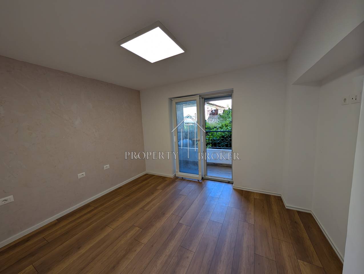 Jepet me qera ambient biznesi