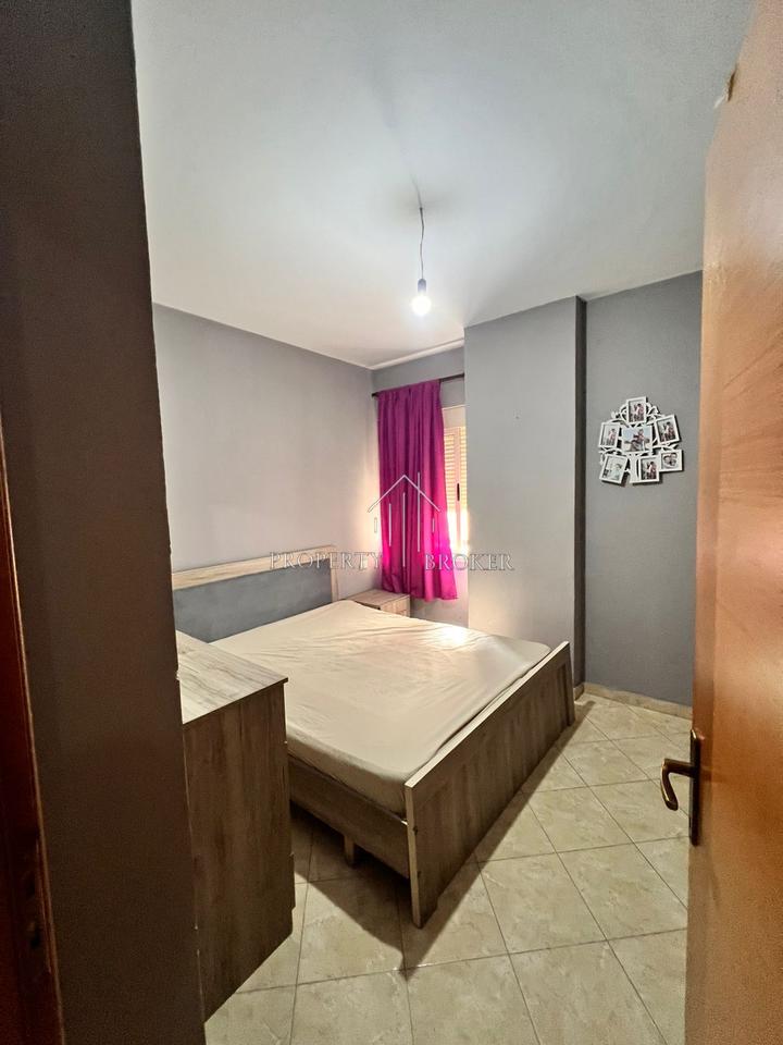 Vendesi appartamento 1+1 ad Astir, Via Astrit Losha
