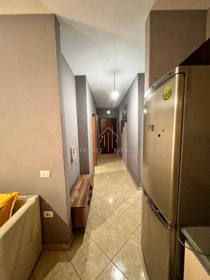 Vendesi appartamento 1+1 ad Astir, Via Astrit Losha