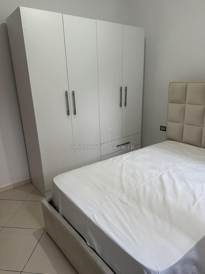 Jepet me qera apartament 2+1 Fresk!