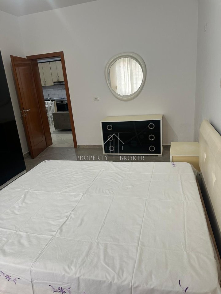 Jepet me qera apartament 2+1 Fresk!