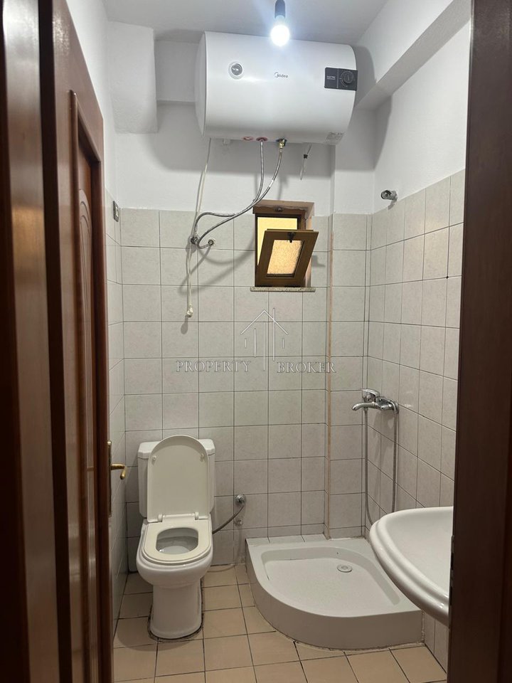 Jepet me qera apartament 2+1 Fresk!