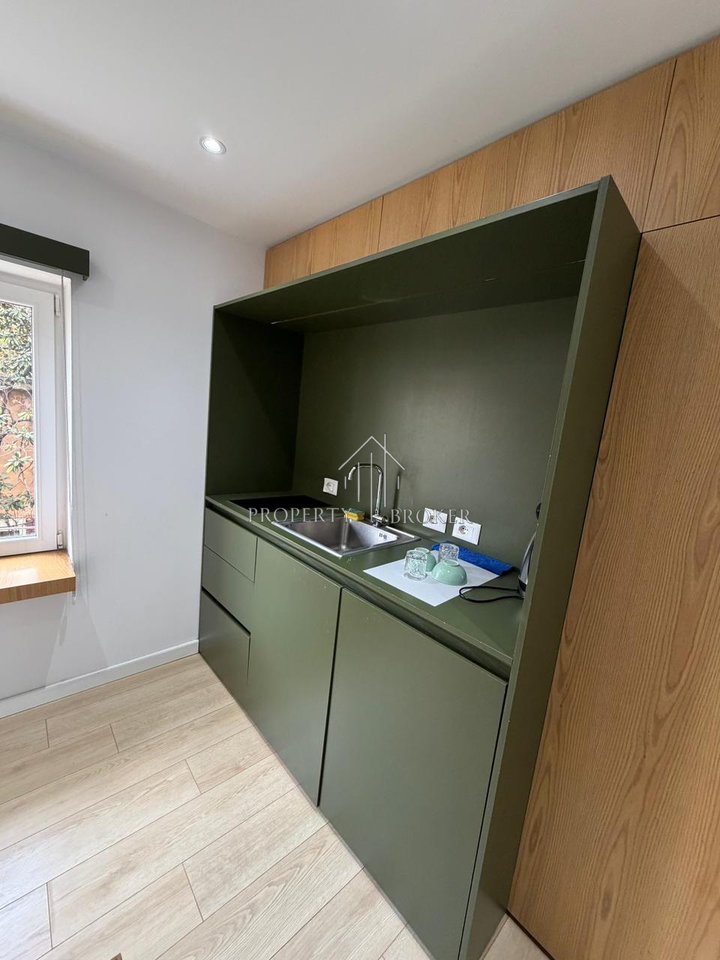 Shiten dy apartamente 1+1 tek Rr Fortuzi, ideale per Air Bnb dhe banim!