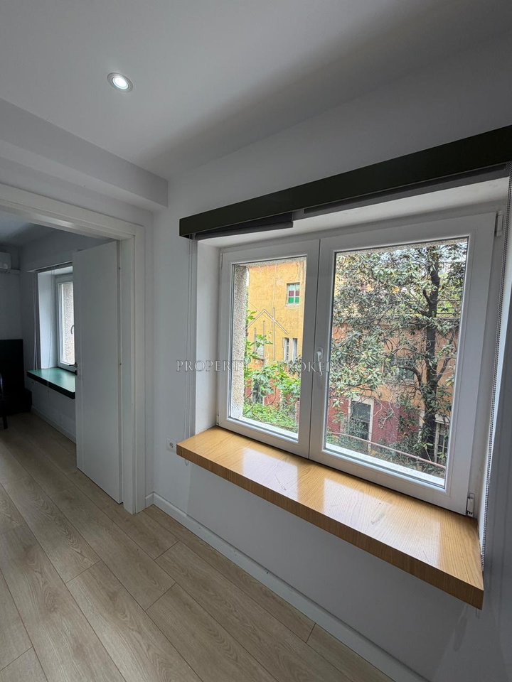 Shiten dy apartamente 1+1 tek Rr Fortuzi, ideale per Air Bnb dhe banim!