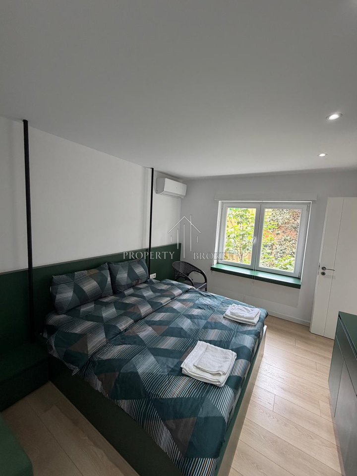 Shiten dy apartamente 1+1 tek Rr Fortuzi, ideale per Air Bnb dhe banim!