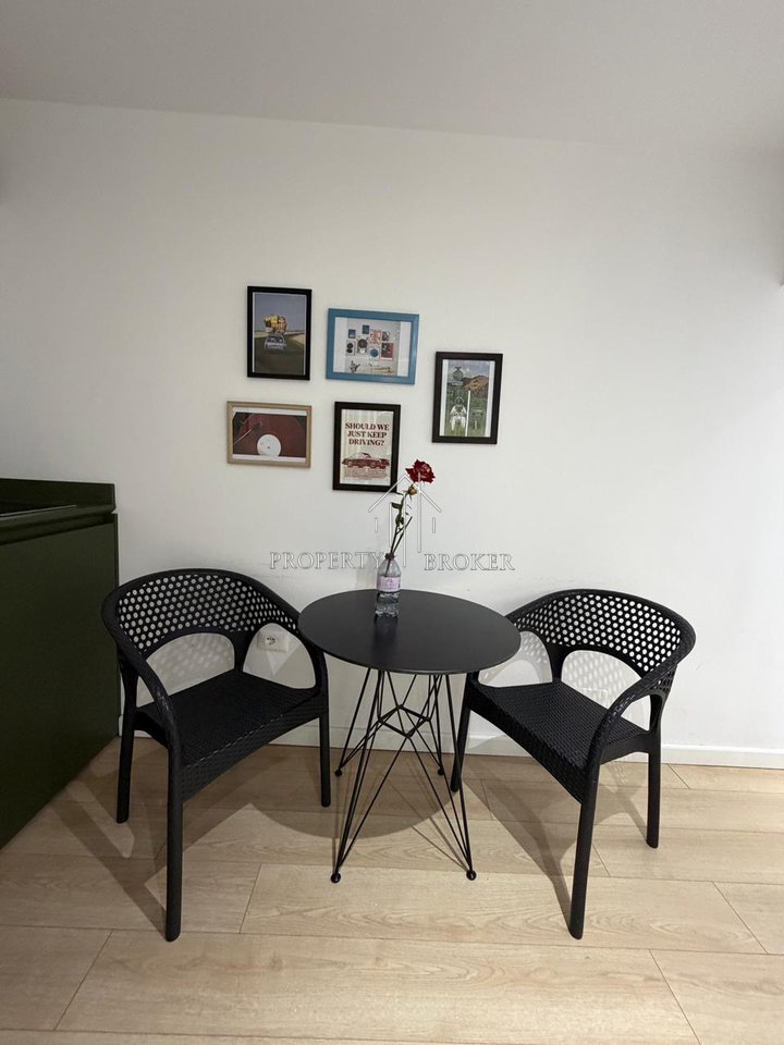 Shiten dy apartamente 1+1 tek Rr Fortuzi, ideale per Air Bnb dhe banim!