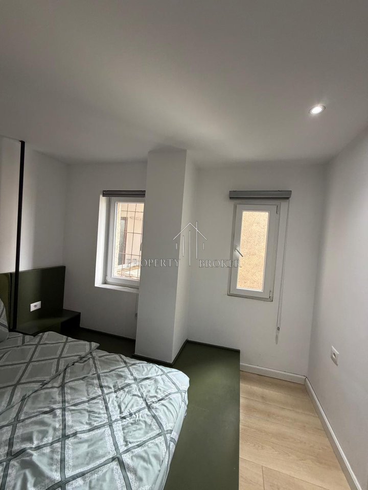 Shiten dy apartamente 1+1 tek Rr Fortuzi, ideale per Air Bnb dhe banim!
