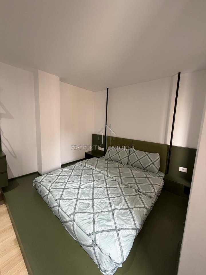 Shiten dy apartamente 1+1 tek Rr Fortuzi, ideale per Air Bnb dhe banim!