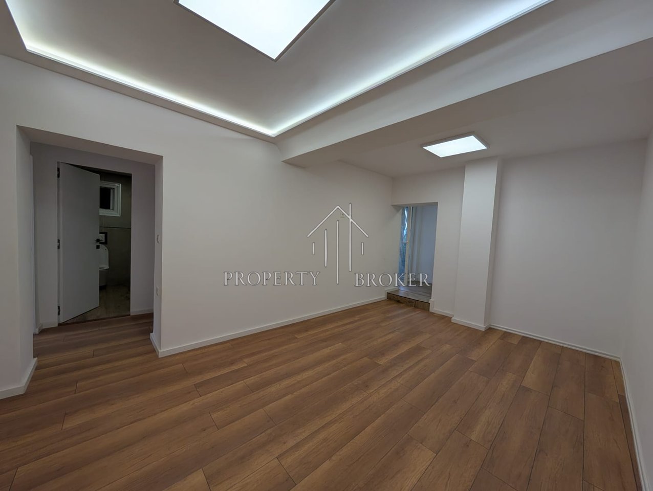 Shiten dy apartamente 1+1 tek Rr Fortuzi, ideale per Air Bnb dhe banim!