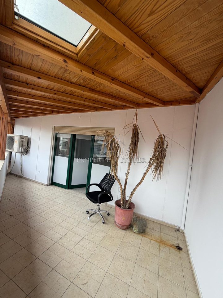 Jepet me qera ambient biznesi, apartament 2+1+2+2B ne Don Bosko
