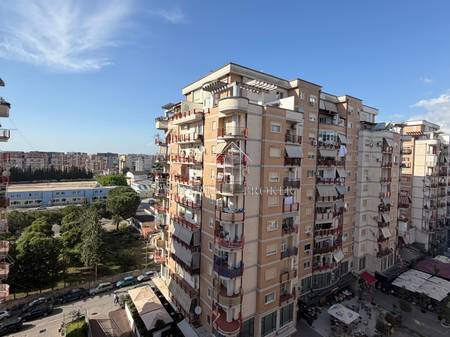 Jepet me qera apartmeni 1+1 ne Don Bosko