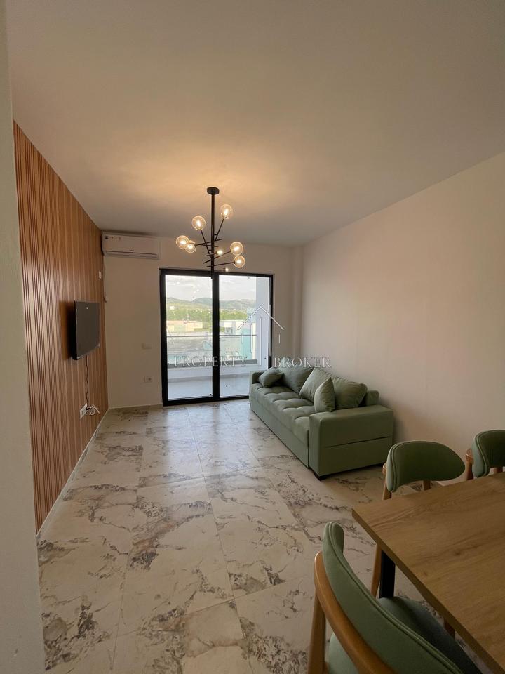 Shitet apartament 1+1 tek Rezidenca Liburna, Golem!