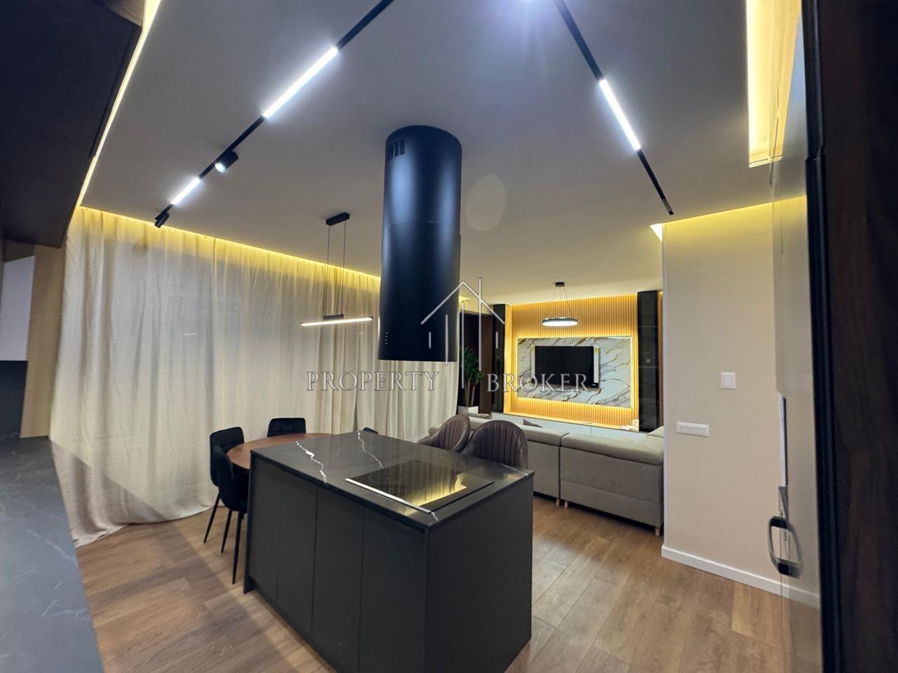 Apartment 2+1+2+2 Balconies + 🅿️ available near the Botanical Garden