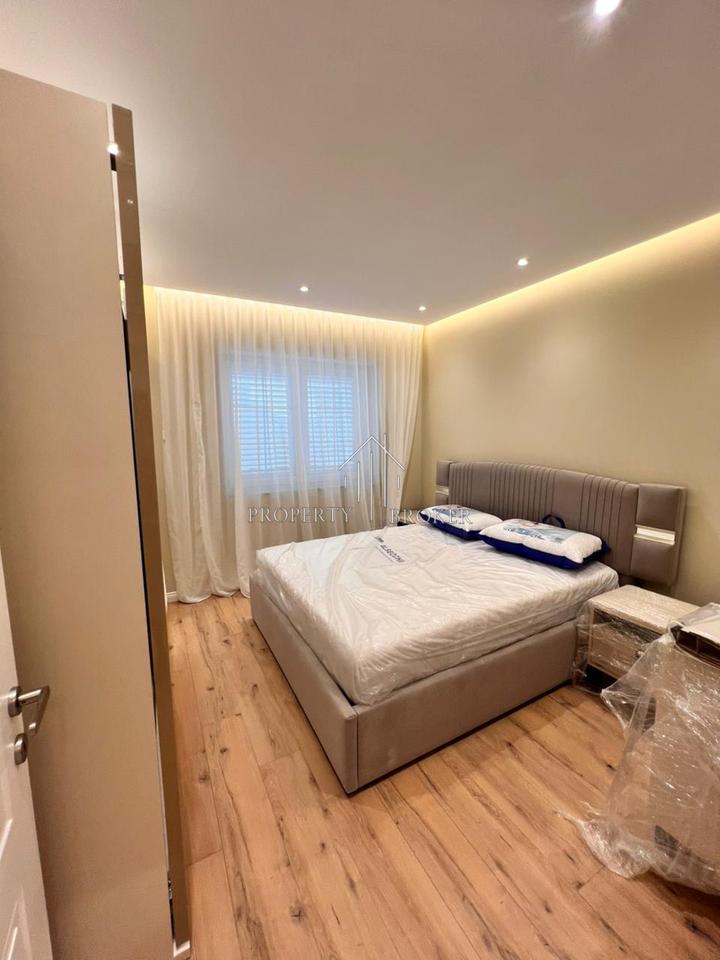 A 2+1 apartment is for rent in the Center.