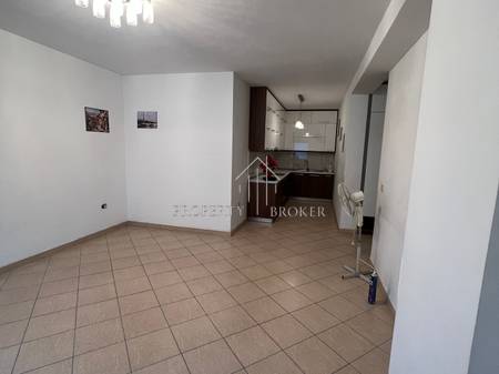 A 2+1 apartment for rent on Petrela Street, Jordan Misja!