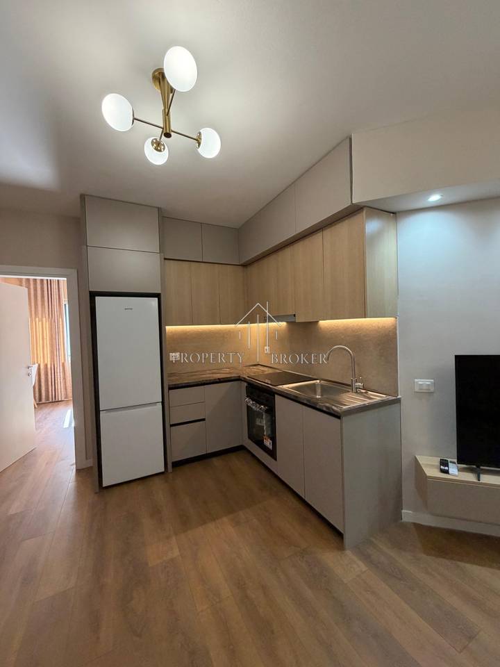 Jepet me qera apartamenti 2+1 ne Yzberisht