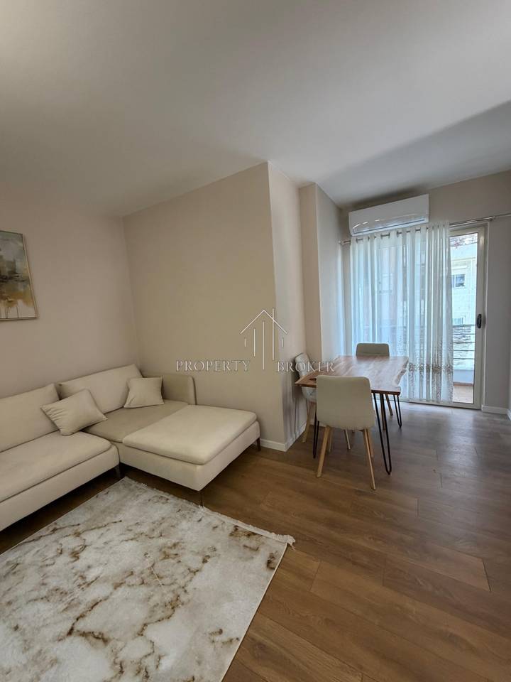 Jepet me qera apartamenti 2+1 ne Yzberisht