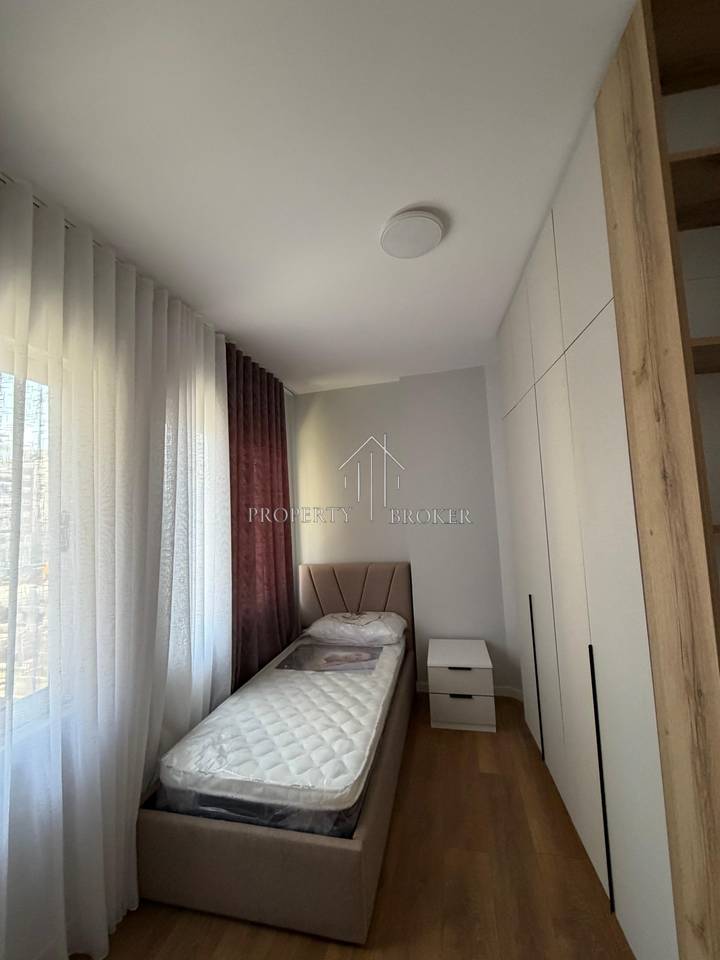 Jepet me qera apartamenti 2+1 ne Yzberisht