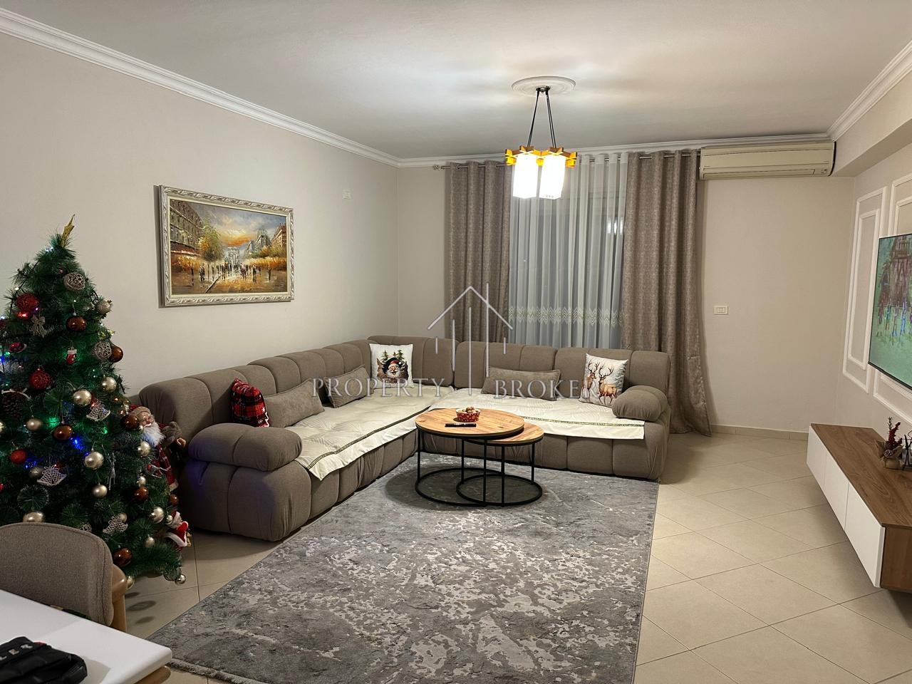 For rent: 2+1+2+2B apartment at Garden City, Kamza Junction!