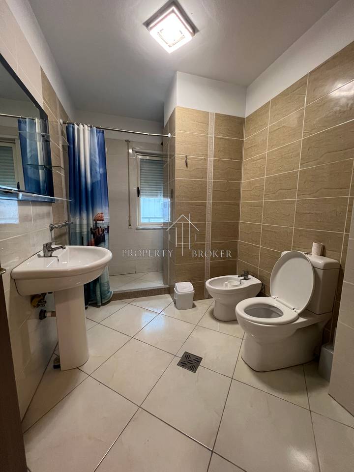 A 2+1 apartment for rent on Petrela Street, Jordan Misja!