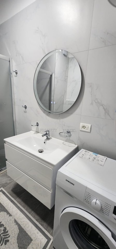 2+1+2 apartment for rent on Dibra Street!