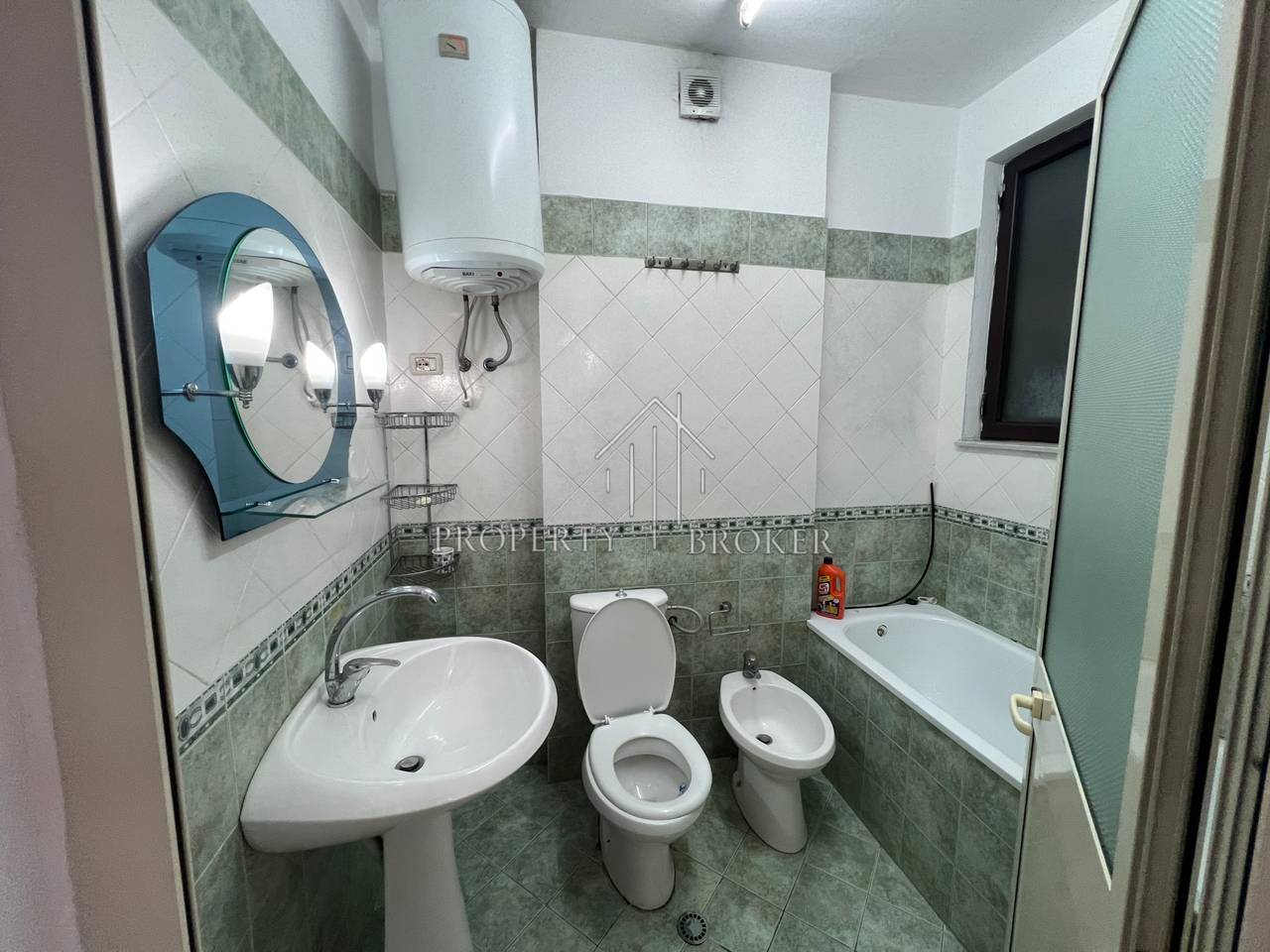 Affittasi appartamento 3+1+2T presso il complesso Intermedica, Via Panorama!