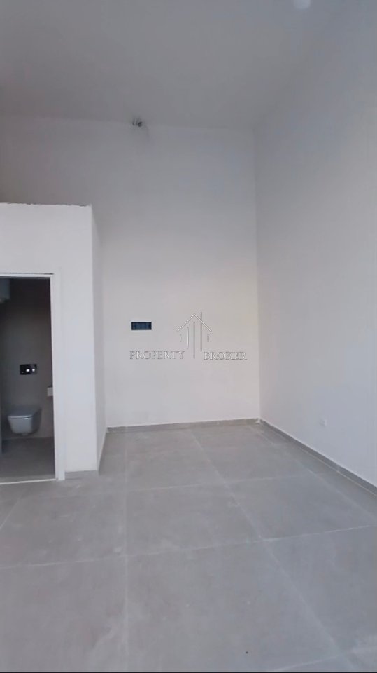 Affitto ambiente commerciale in Via Jordan Misja!