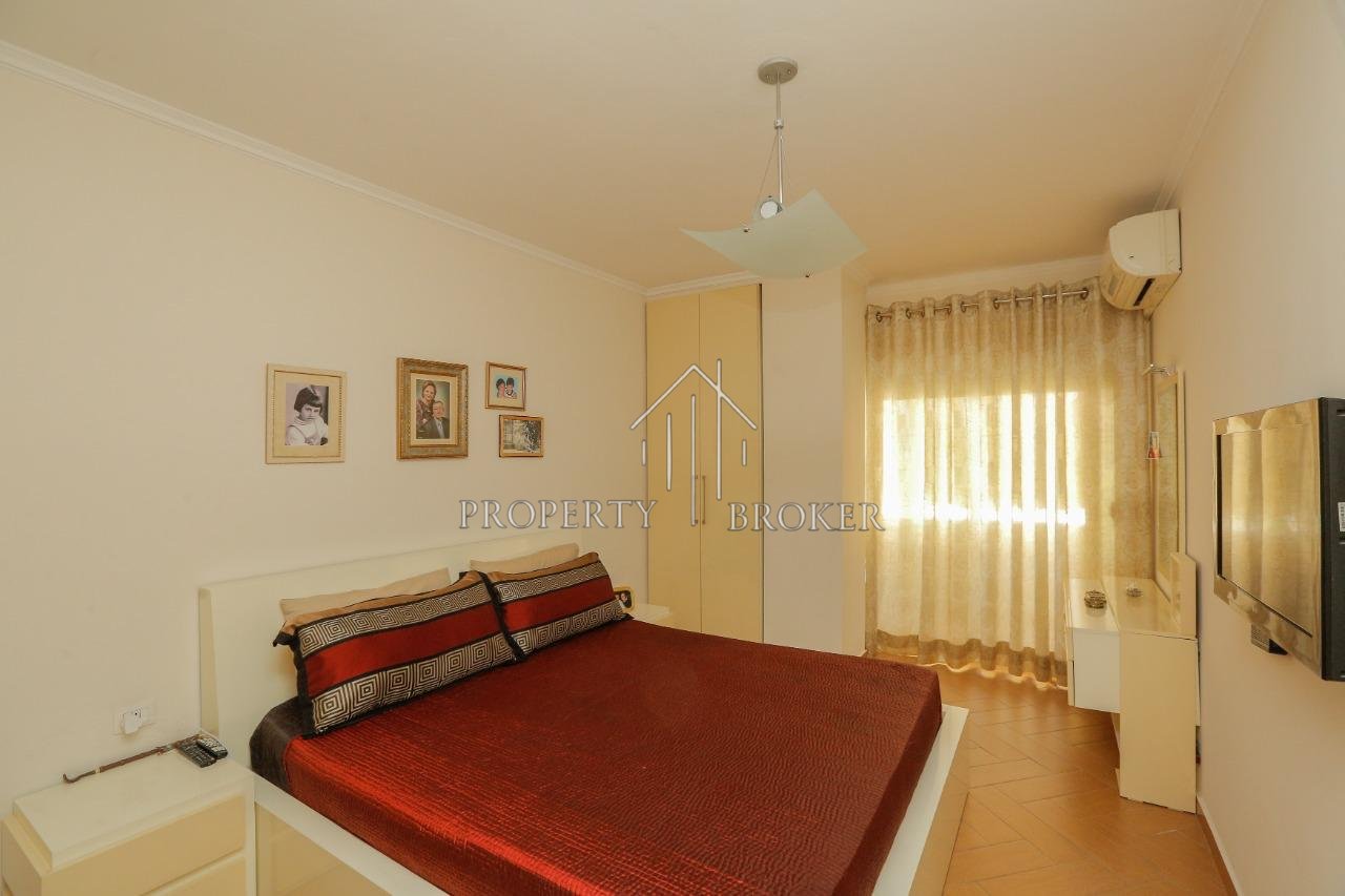 A 3+1+2 apartment is for rent at the Tid Apartments, Don Bosko!
