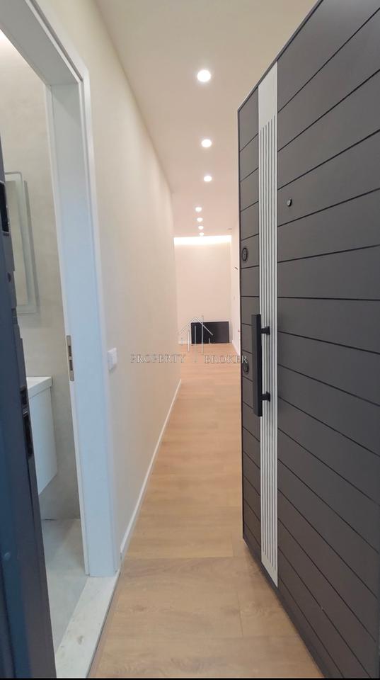 Shitet apartamenti 1+1 tek Komuna e Parisit!,Rruga Tish Dahija